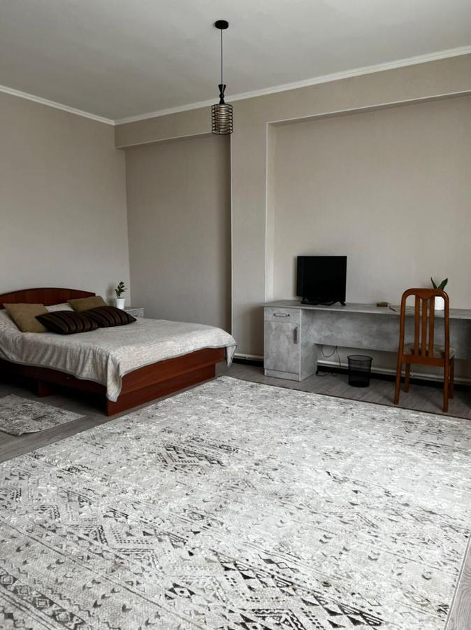 Meiman House Close To Asia Mall Biszkek Zewnętrze zdjęcie