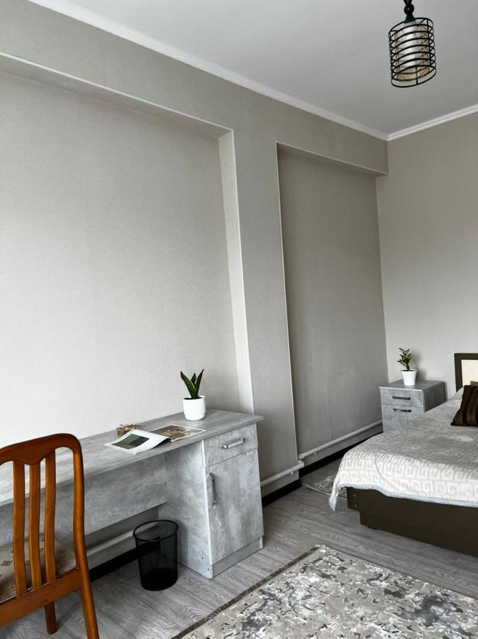 Meiman House Close To Asia Mall Biszkek Zewnętrze zdjęcie