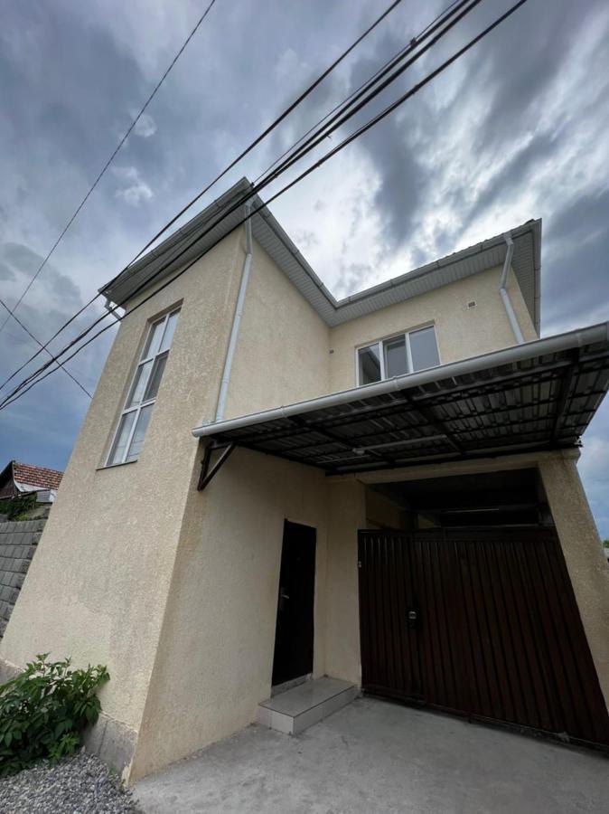 Meiman House Close To Asia Mall Biszkek Zewnętrze zdjęcie